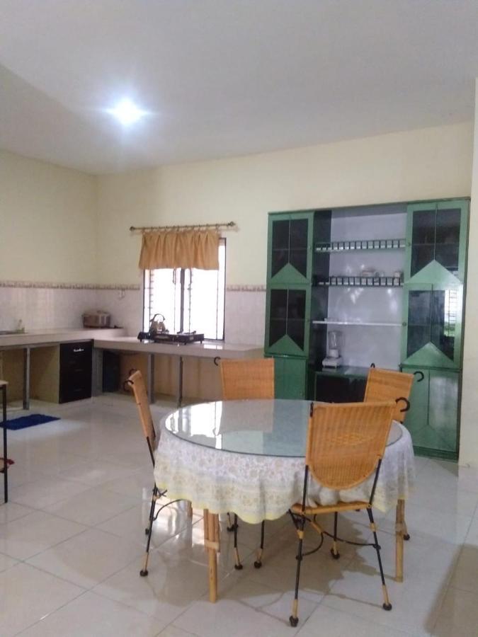 Villa Brastagi Resort Jalan Mimpin Tua Blok C No. 41 Berastagi Dış mekan fotoğraf