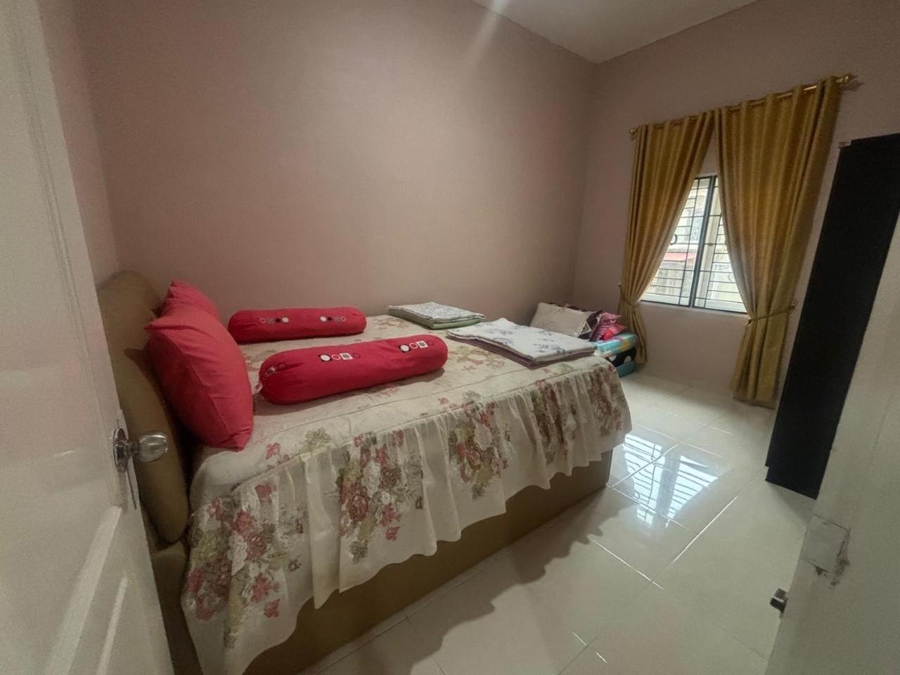 Villa Brastagi Resort Jalan Mimpin Tua Blok C No. 41 Berastagi Dış mekan fotoğraf
