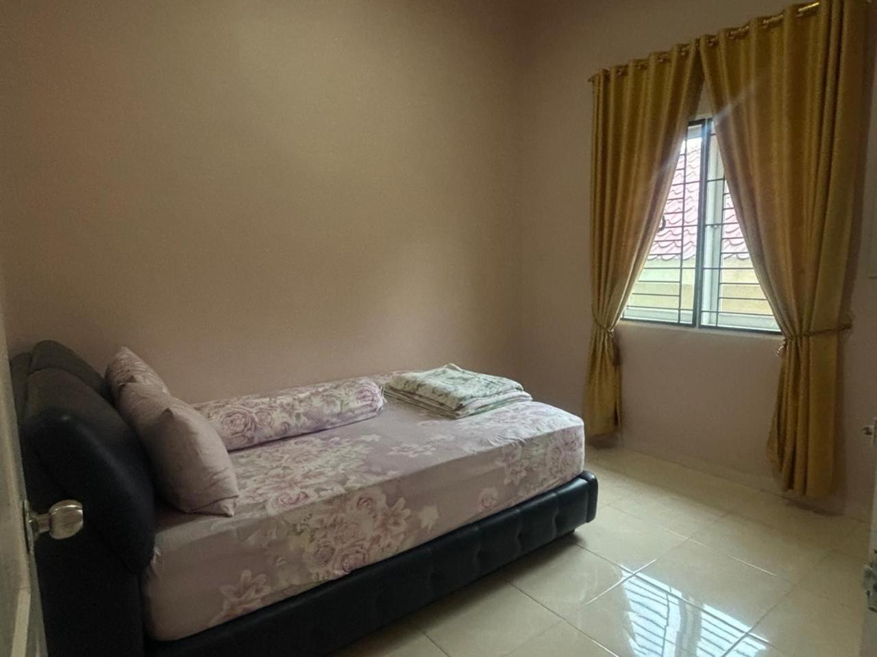 Villa Brastagi Resort Jalan Mimpin Tua Blok C No. 41 Berastagi Dış mekan fotoğraf