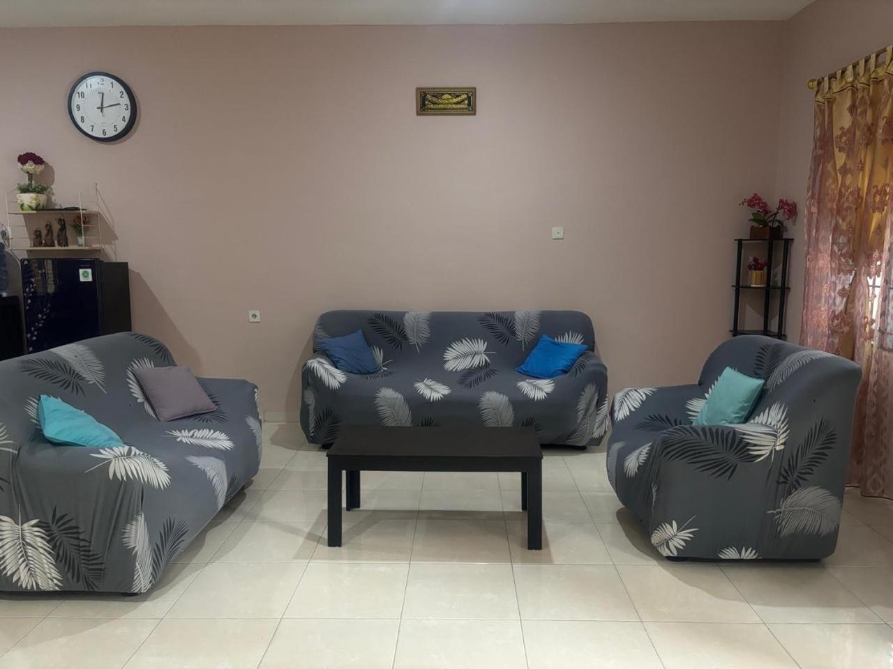 Villa Brastagi Resort Jalan Mimpin Tua Blok C No. 41 Berastagi Dış mekan fotoğraf